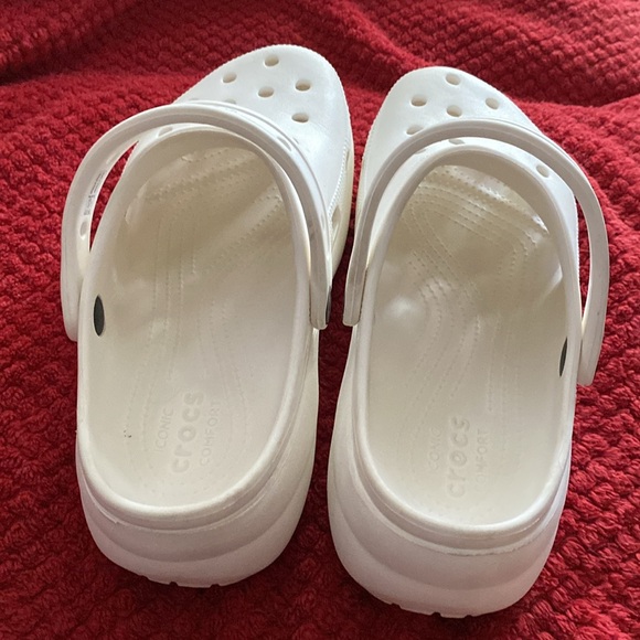 Crocs platform women’s size 10 white clogs “unisex” - Picture 3 of 13